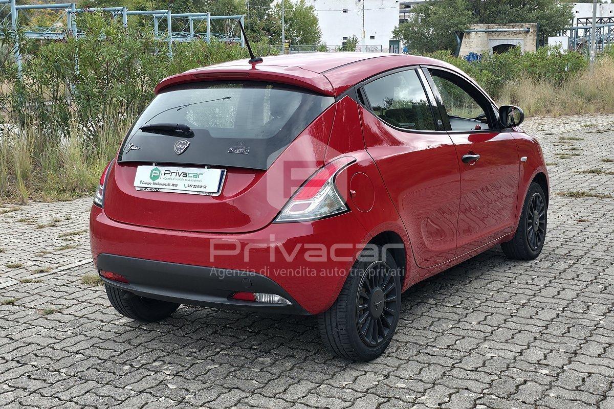 LANCIA Ypsilon 1.0 FireFly 5 porte S&S Hybrid Ecochic Silver