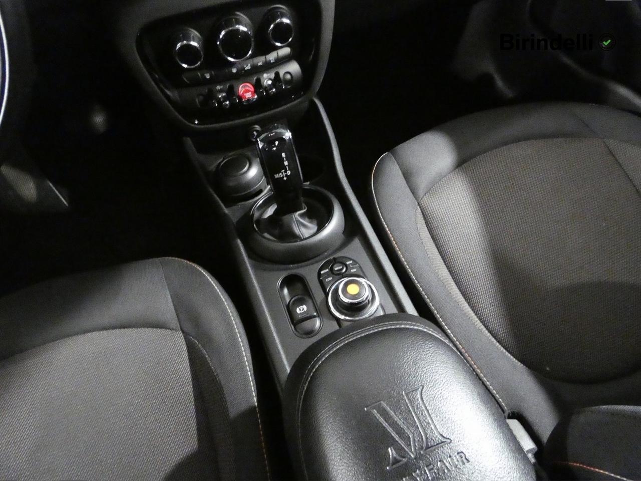 MINI Mini Clubman (F54) - Mini 2.0 Cooper D Mayfair Edition Clubman