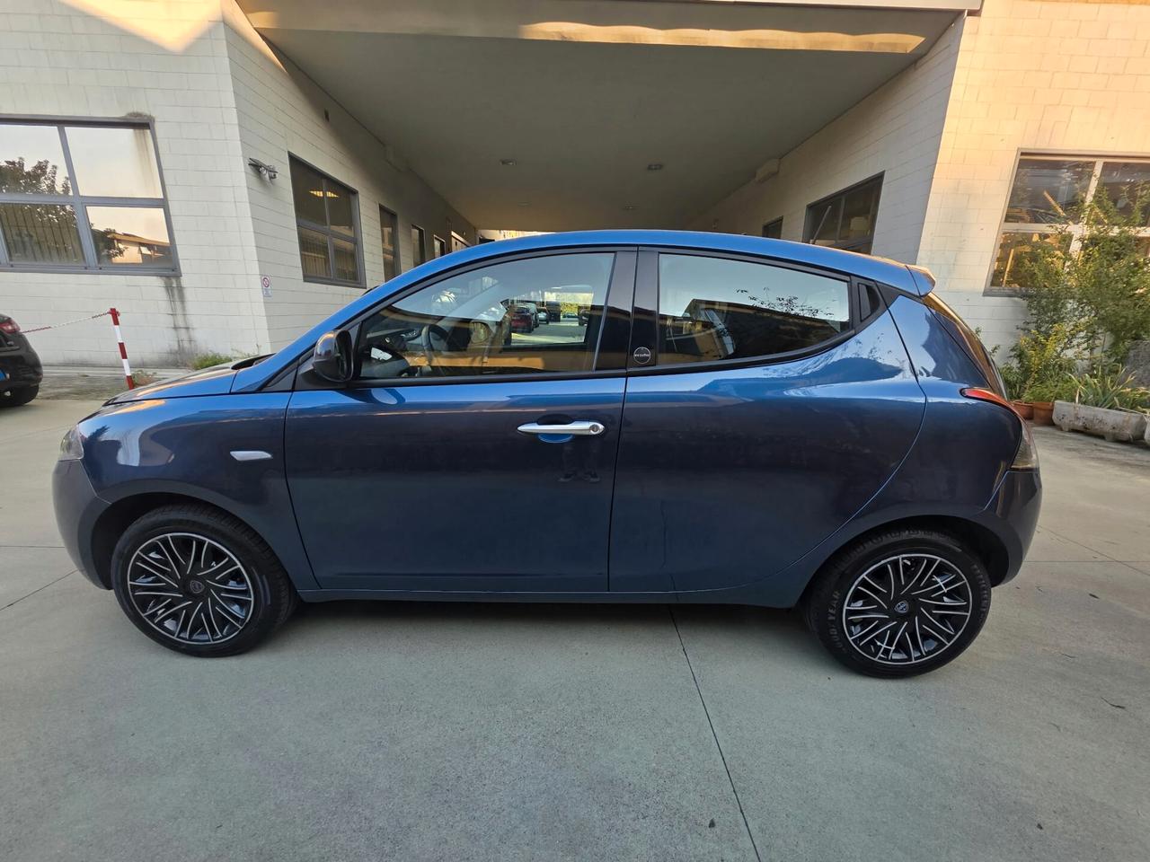 Lancia Ypsilon Hybrid Gold PREZZO REALE
