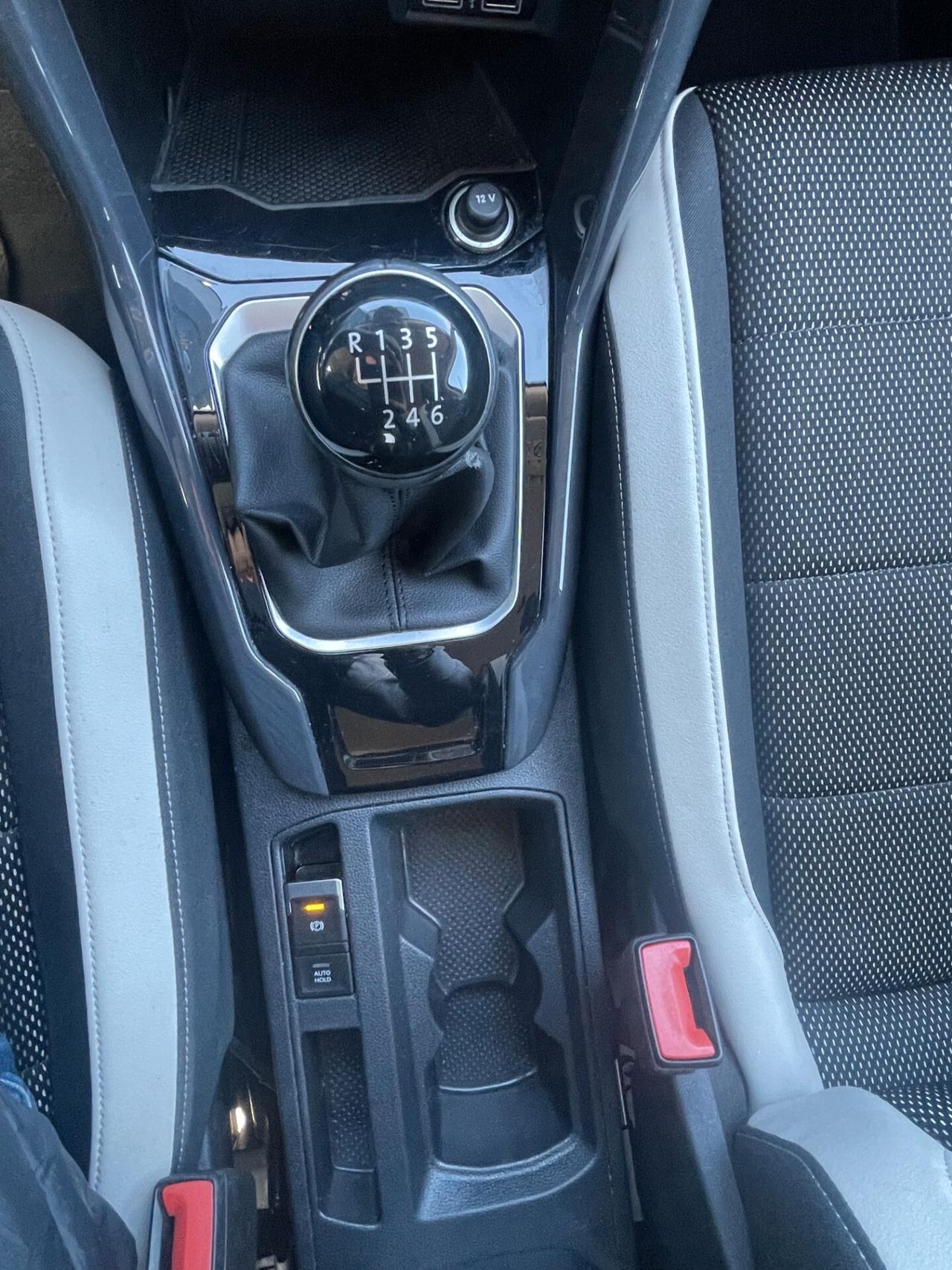 Volkswagen T-Roc 1.6 TDI ADVANCED BlueMotion Technology GARANTITO