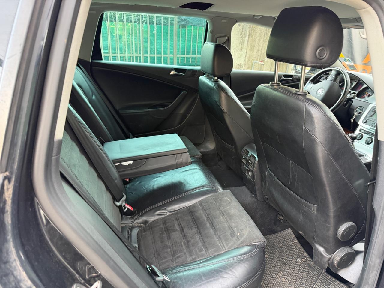 VW PASSAT 2.0TDI HIGLINE 140CV MANUALE ALCANTARA