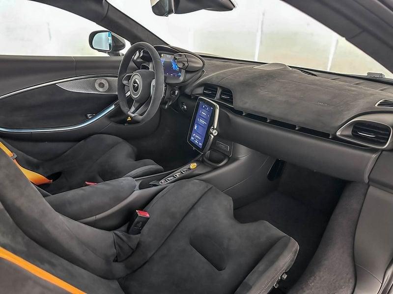 McLaren Artura Artura Coupé MY26 -McLaren Milano