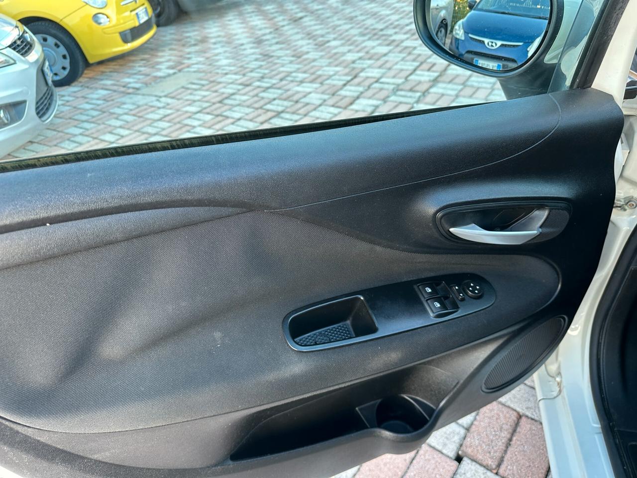 Fiat Punto 1.4 8V 5 porte Natural Power Lounge