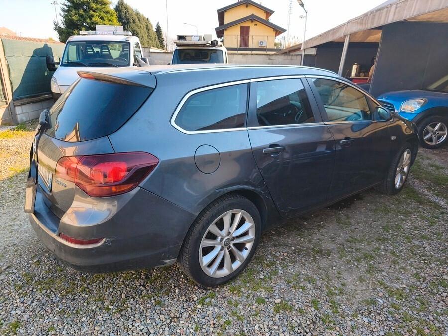 Opel Astra 1.6 115CV Sports Tourer Cosmo