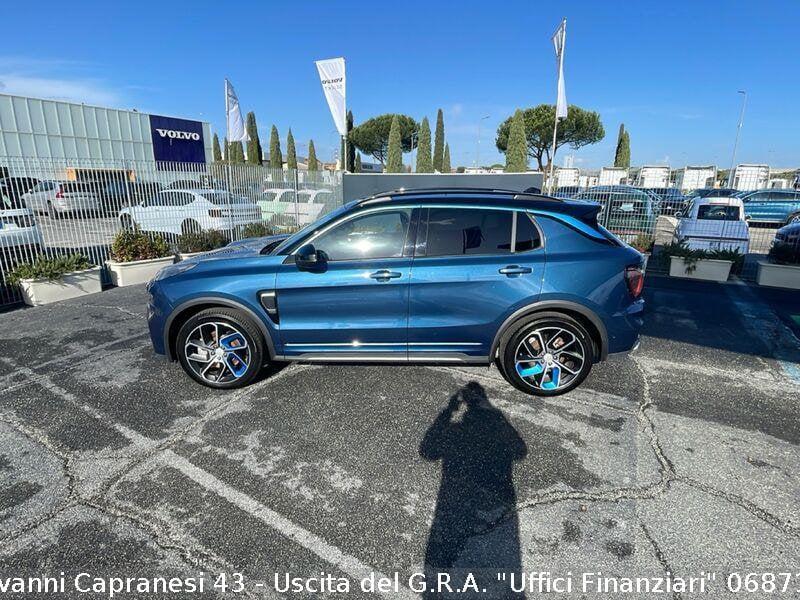 Lynk & Co 01 01 PHEV