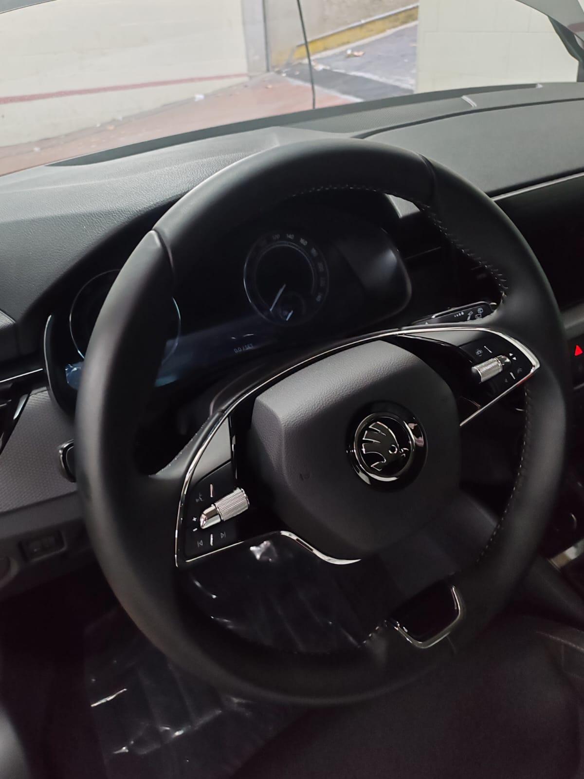Skoda SCALA 1.0 tsi Ambition 110cv "SOLO 300 KM"