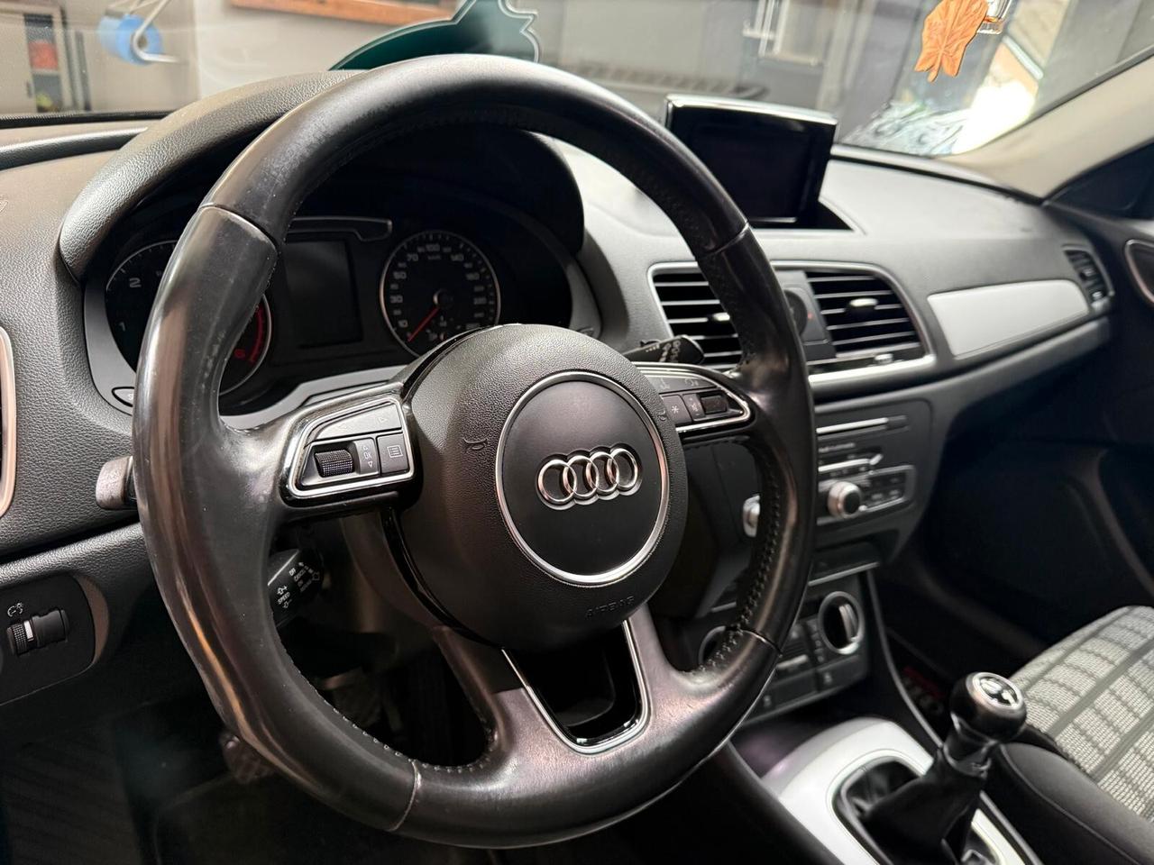 Audi Q3 2.0 TDI 150 CV Business