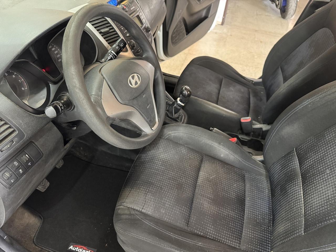 Hundai IX 20 90 CV 1.4 cc. Benz: