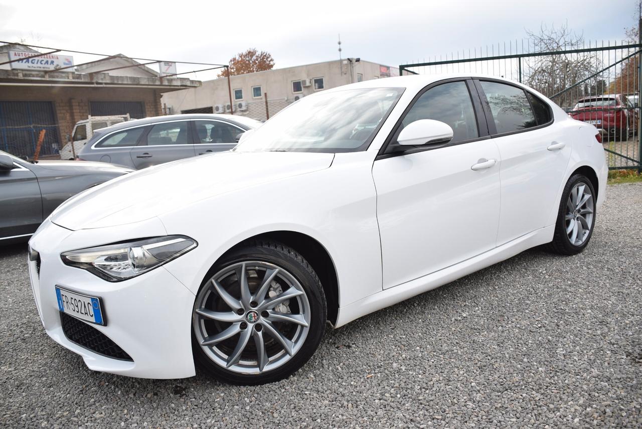 Alfa Romeo Giulia ALFAROMEO 2.2Td AT8 Super NAV SENSORI PELLE IVA ADAS