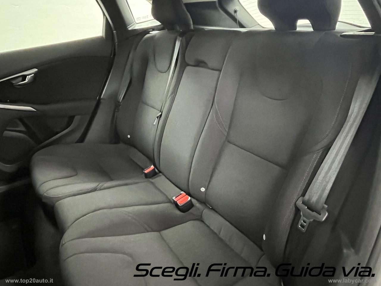 VOLVO V40 Cross Country D2 Geartronic Business