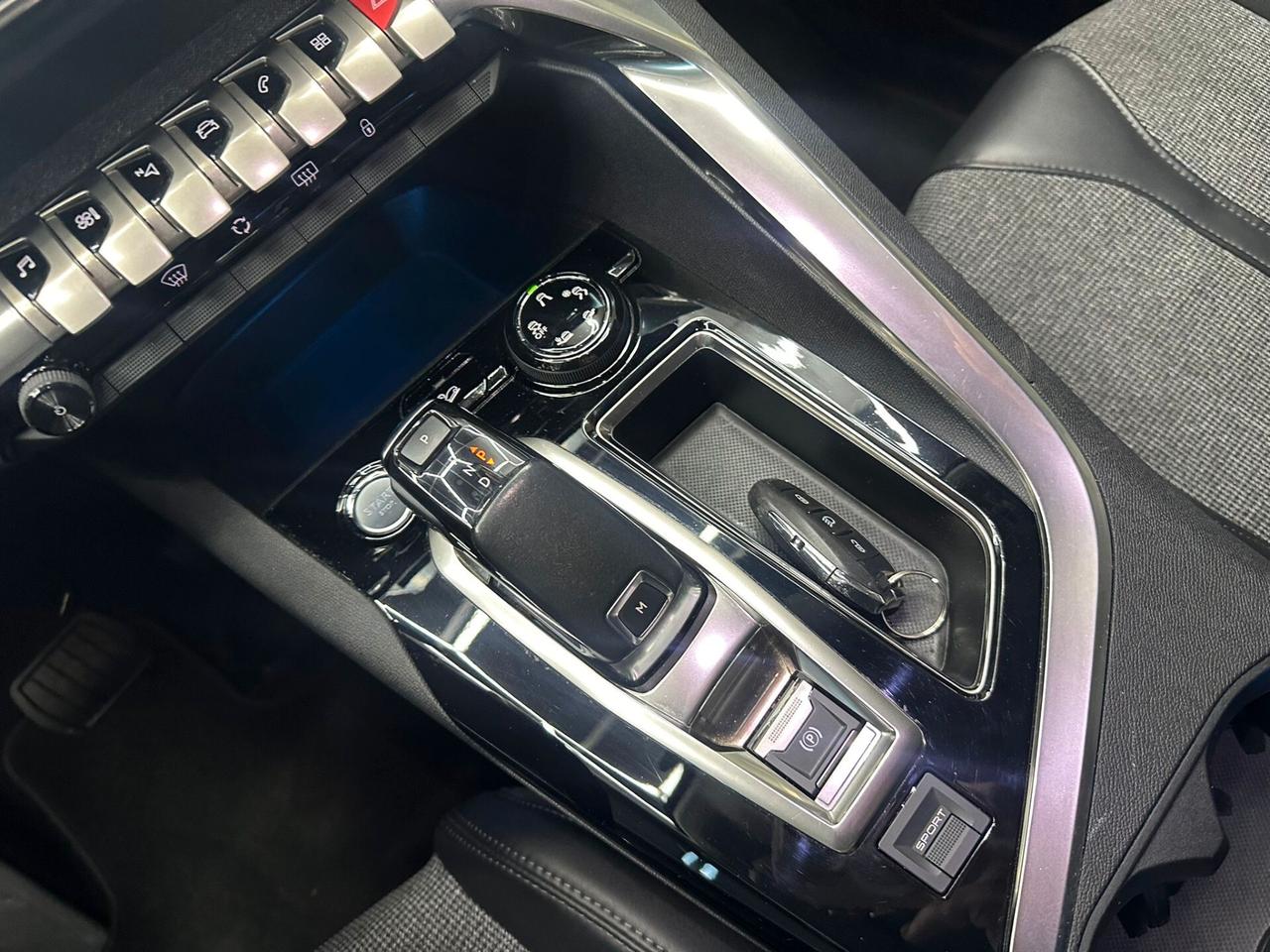 Peugeot 3008 BlueHDi 120 S&S EAT6 Allure