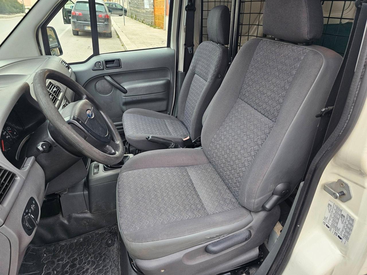 FORD TRANSIT CONNECT 200T LX 1.8 TDCI 90CV