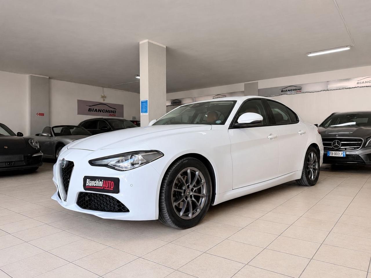 Alfa Romeo Giulia 2.2 t Business Sport Launch Edition 180cv automatica