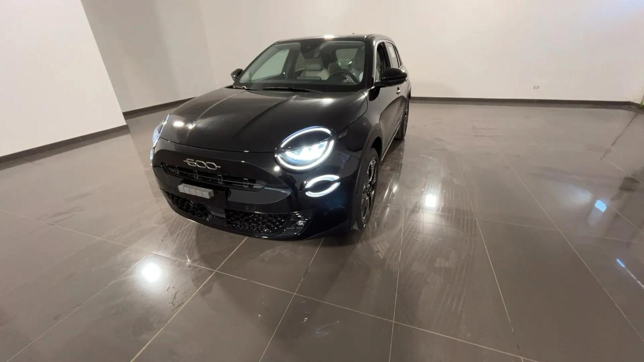 Fiat 600 Hybrid 110 CV La Prima