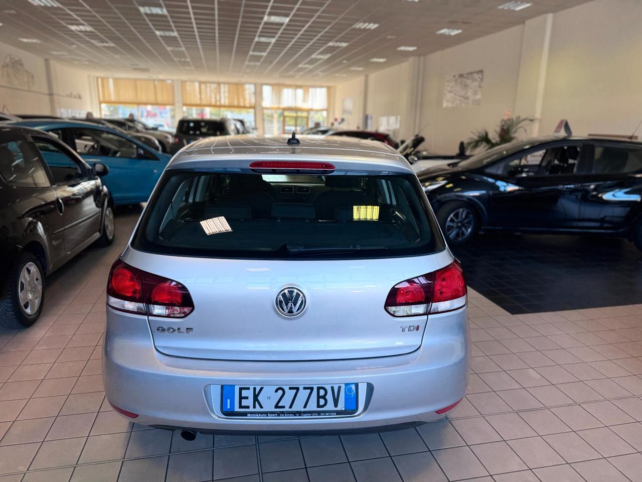 Volkswagen Golf 1.6 TDI DPF 5p. Highline
