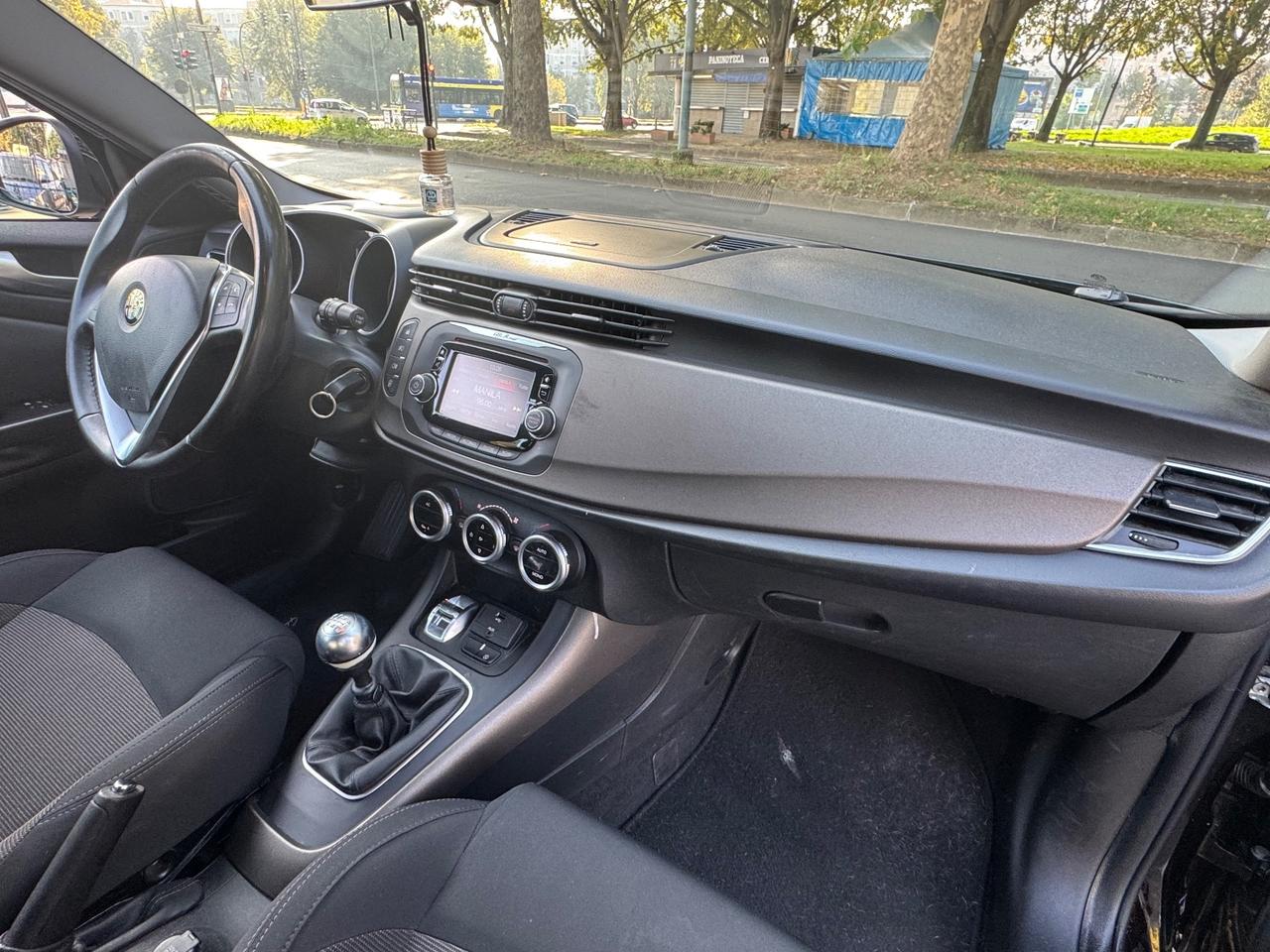 Alfa Romeo Giulietta 1.6 JTDm-2 105 CV Exclusive