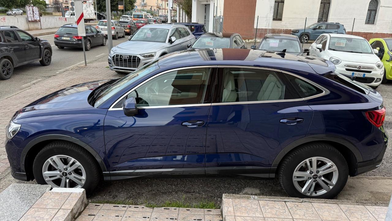 Audi Q3 35 TDI S tronic Business Advanced