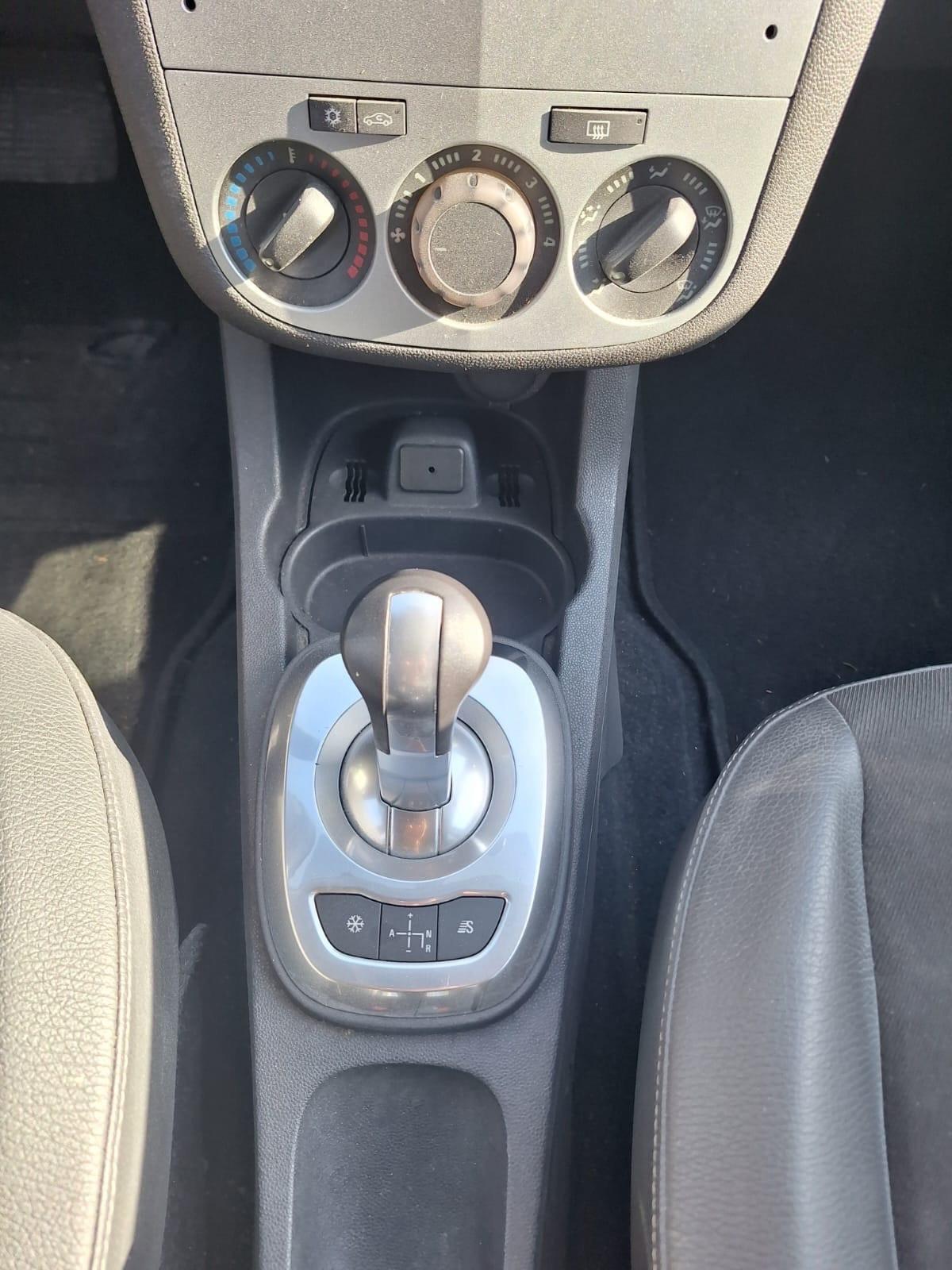Opel Corsa S-D 1.2 5 p. AUTOMATICA