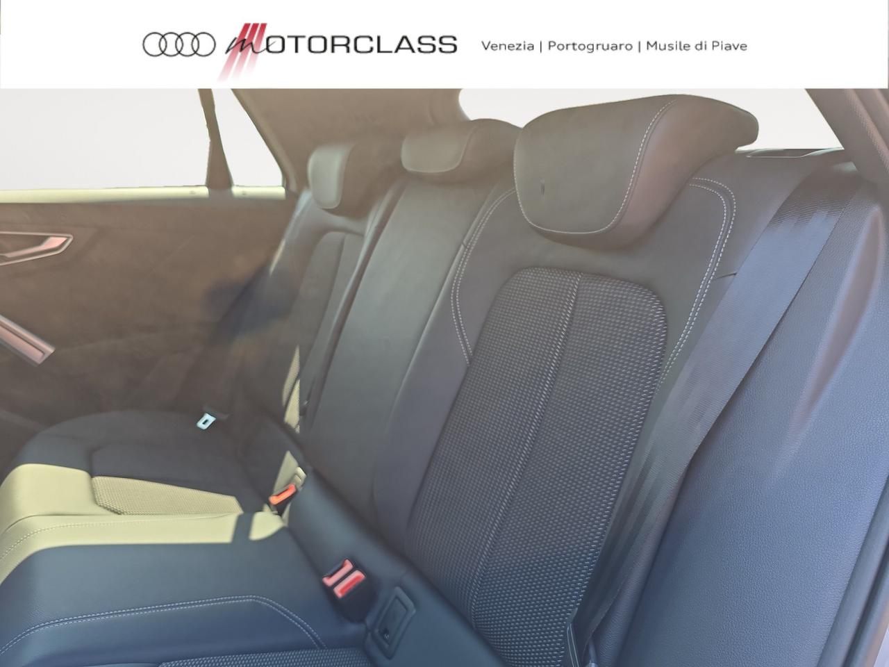 Audi Q2 35 2.0 tdi identity black s tronic