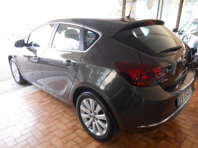 OPEL Astra 1.7 CDTI 110CV 5P COSMO OK NEOPAT.