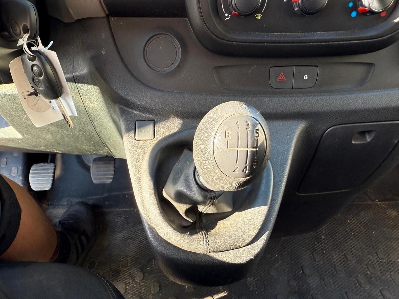 Renault TRAFIC 1.6 dCi 125CV 9 POSTI PASSO LUNGO NO CLIMA + IVA