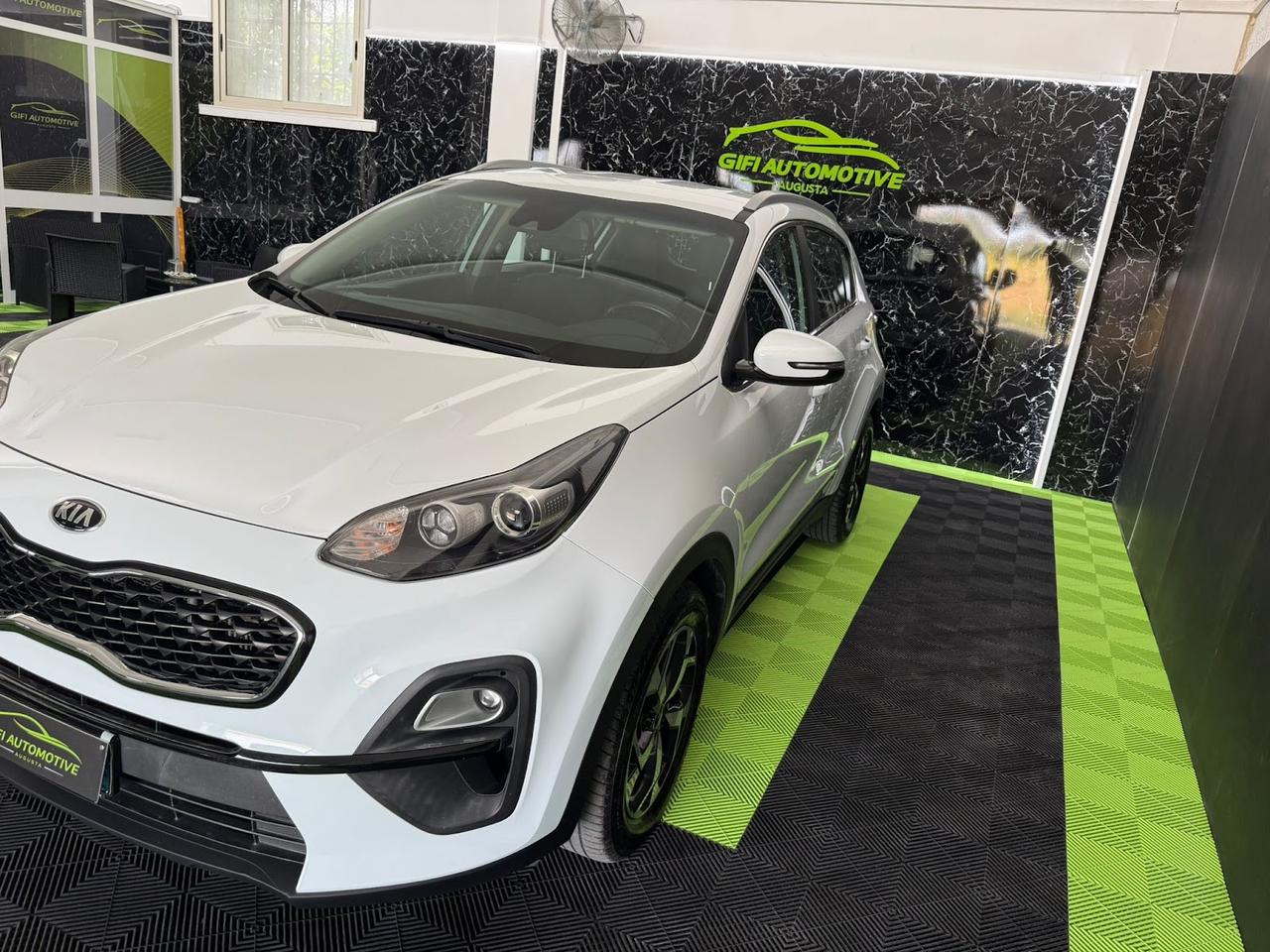 Kia Sportage 1.6 Crdi MHEV Business