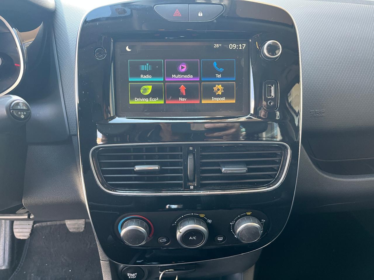 Renault Clio dCi 90 CV 5 porte Moschino Zen
