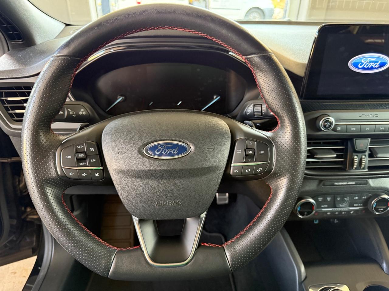Ford Focus 1.0 EcoBoost 125 CV automatico SW ST-Line