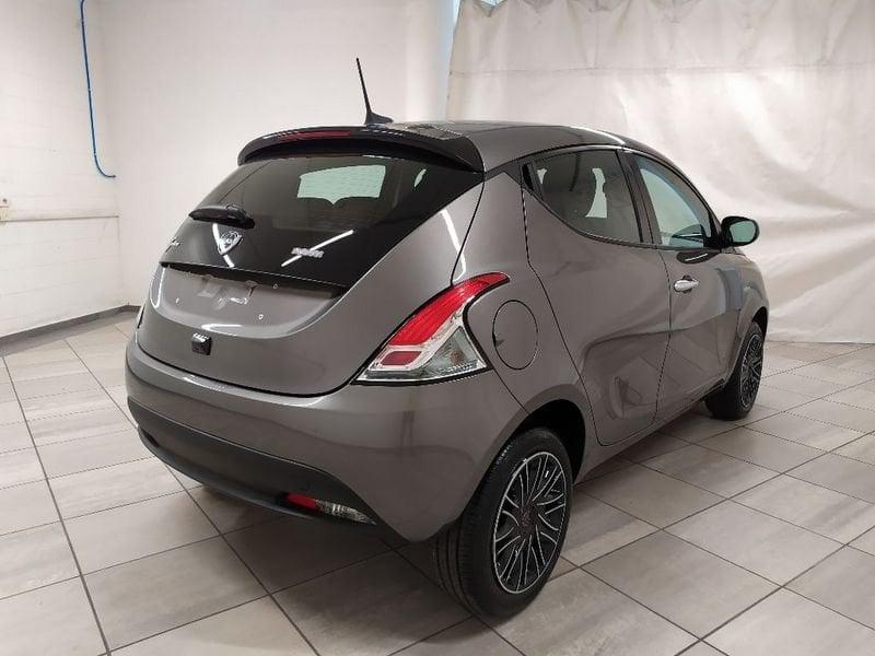 Lancia Ypsilon 1.0 firefly hybrid Gold s e s 70cv 5p.ti