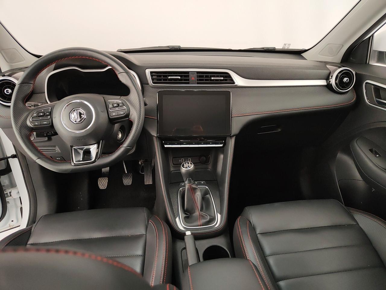 Mg ZS 1.5L 5MT LUXURY