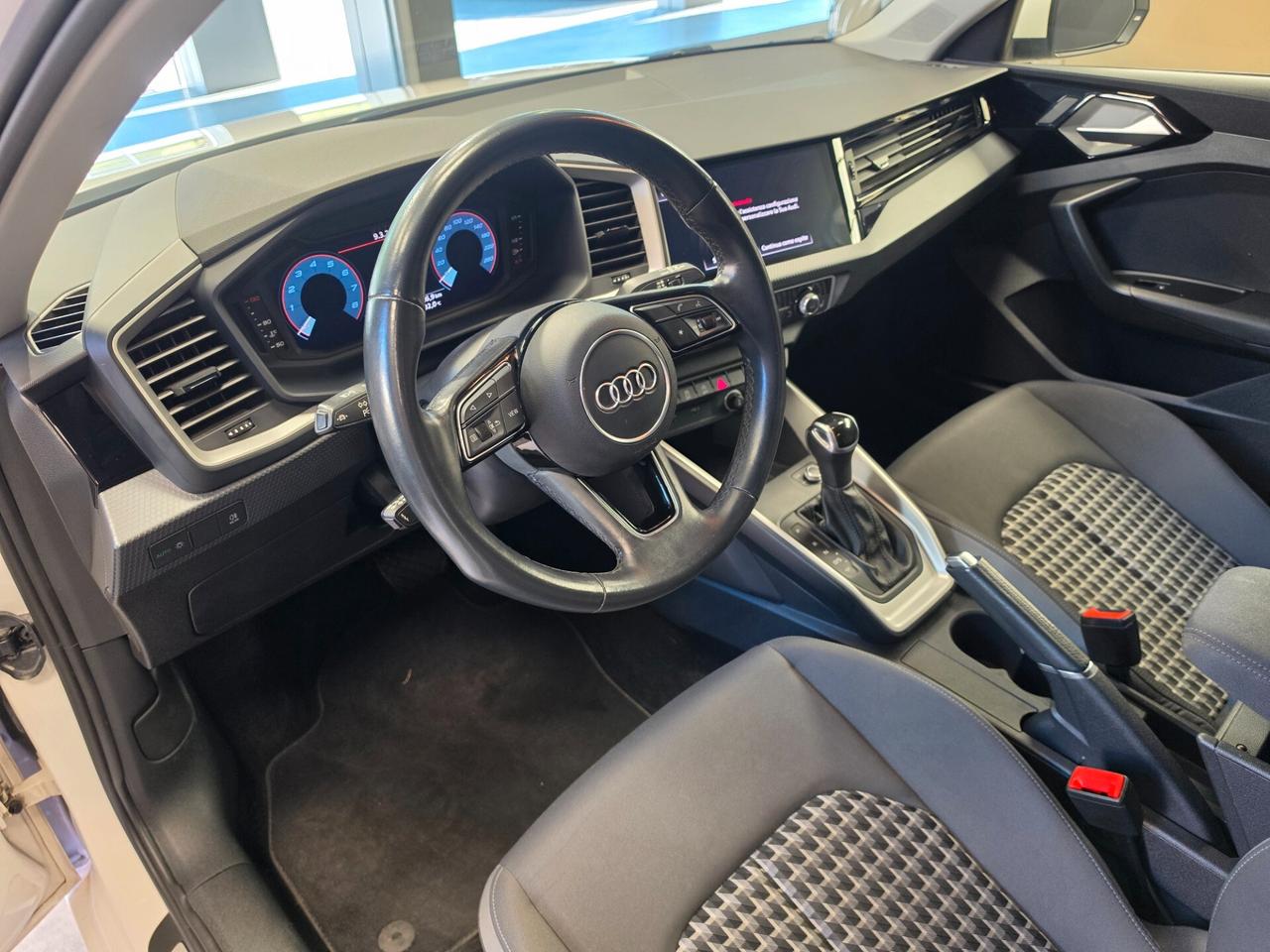 Audi A1 1.0 tfsi s-tronic OK NEOPATENTATI
