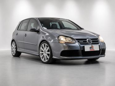 Volkswagen Golf 3.2 VR6 4mot. 5p. DSG R32