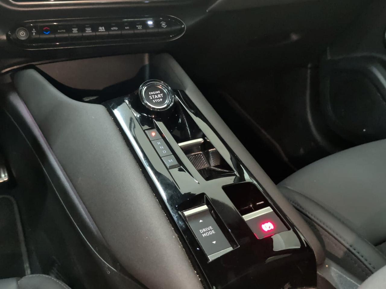 Alfa Romeo Junior 1.2 145 CV Hybrid eDCT6 Speciale 2025