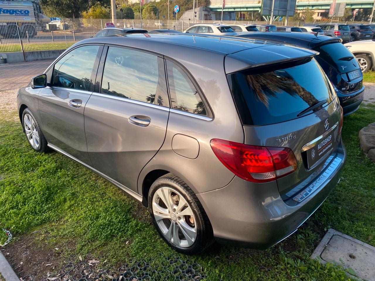 MERCEDES - Classe B - B 180 d Automatic Premium - NEOPATENTATI - FINANZIABILE - PERMUTE