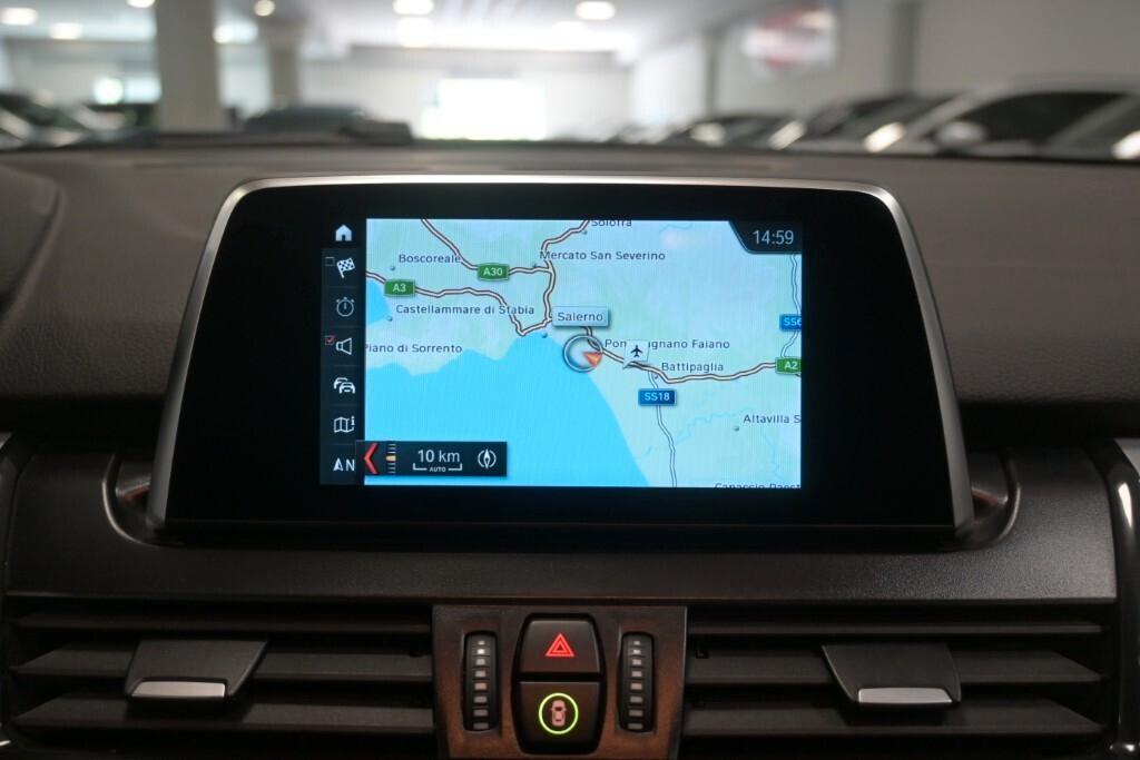BMW 216D ACTIVE TOURER 116CV 6M. BUSINESS ADVANTAGE ( FARI LED - PELLE - CRUISE - NAVI - PARK ASSISTANT - TELECAMERA POST. )