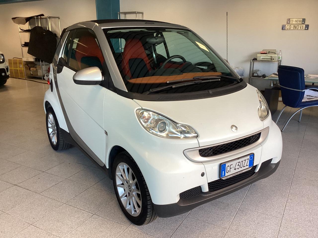 Smart ForTwo 1000 52 kW MHD cabrio passion