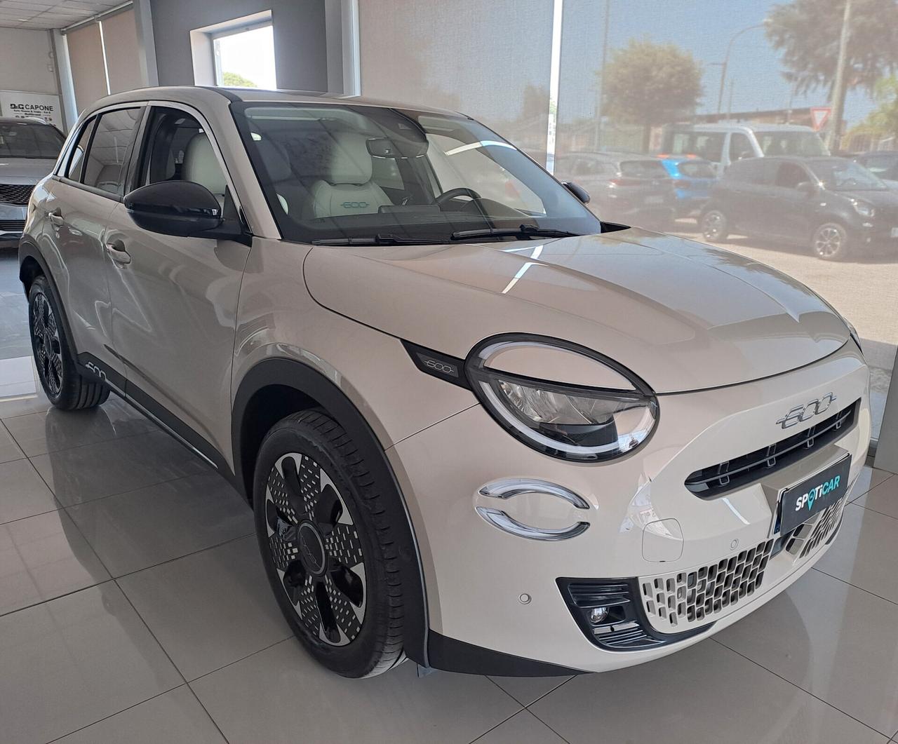 Fiat 600 1.2Hybrid 110 CV DCT MHEV La Prima