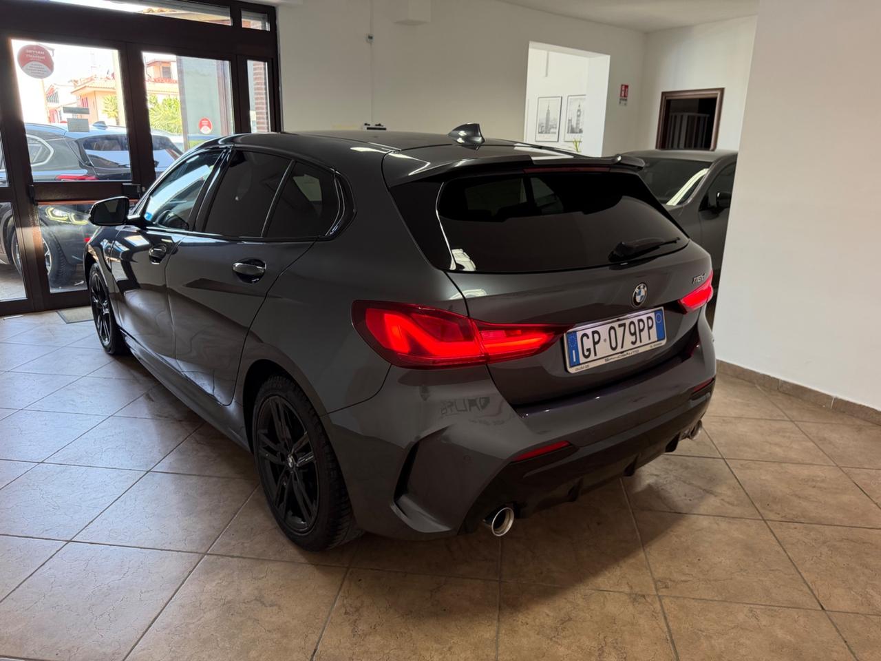 Bmw 118 118d 5p. Msport