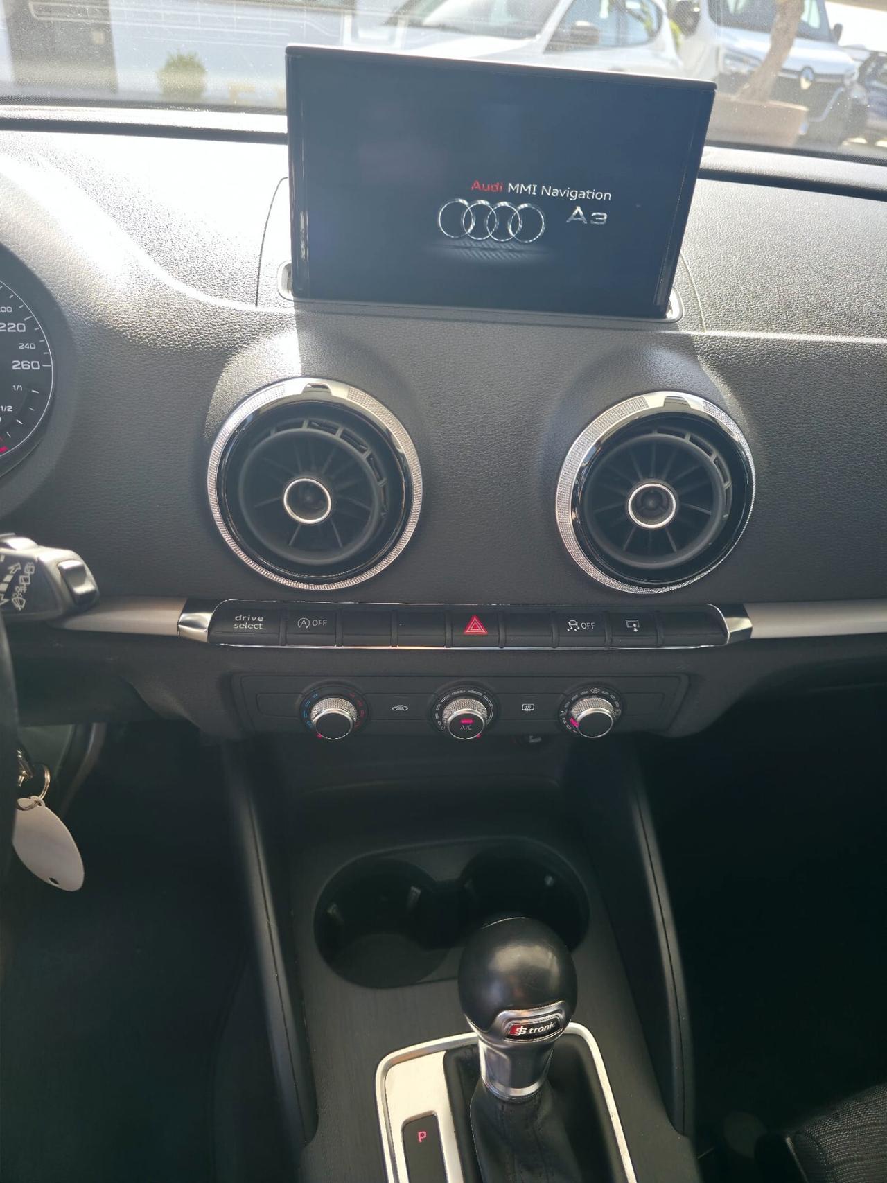 Audi A3 SPB 1.6 TDI clean diesel S tronic Ambition