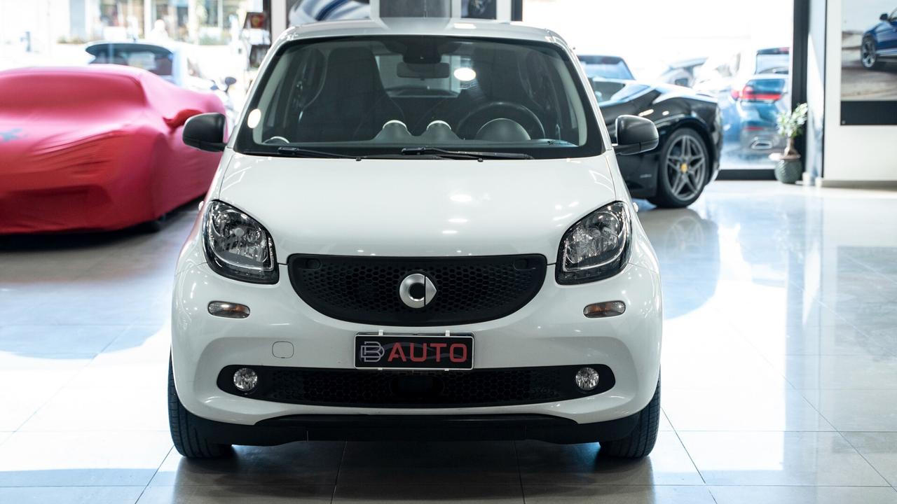 Smart ForFour 1.0 YOUNGSTER 71CV LED ITALIANA FULL OPTIONAL
