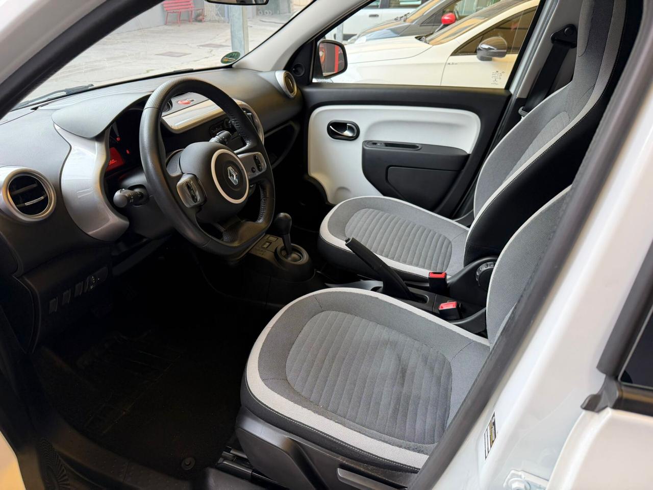 Renault Twingo 1.0c benzina 12 mesi garanzia-2019