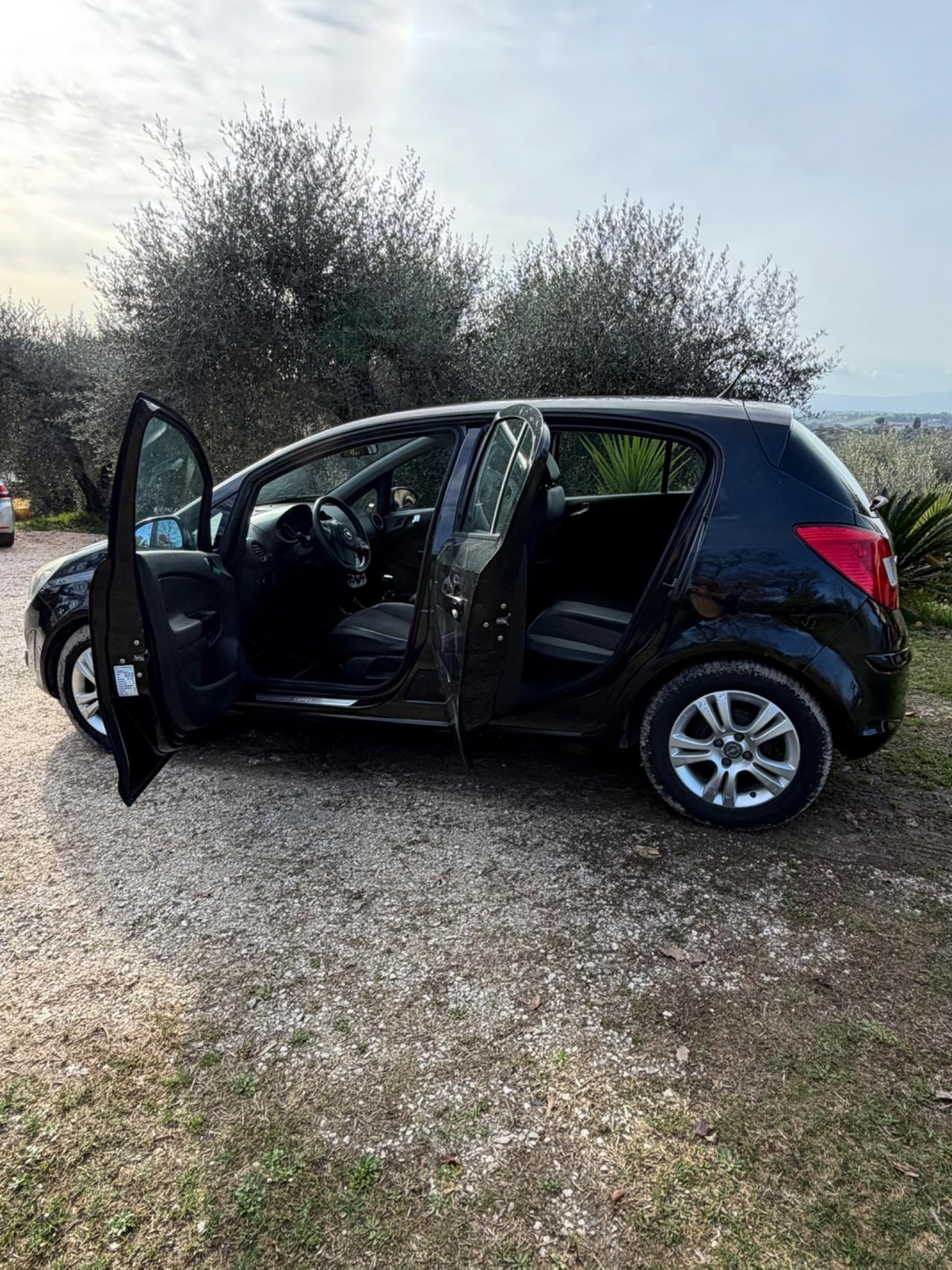 Opel Corsa 1.2 5 porte Edition