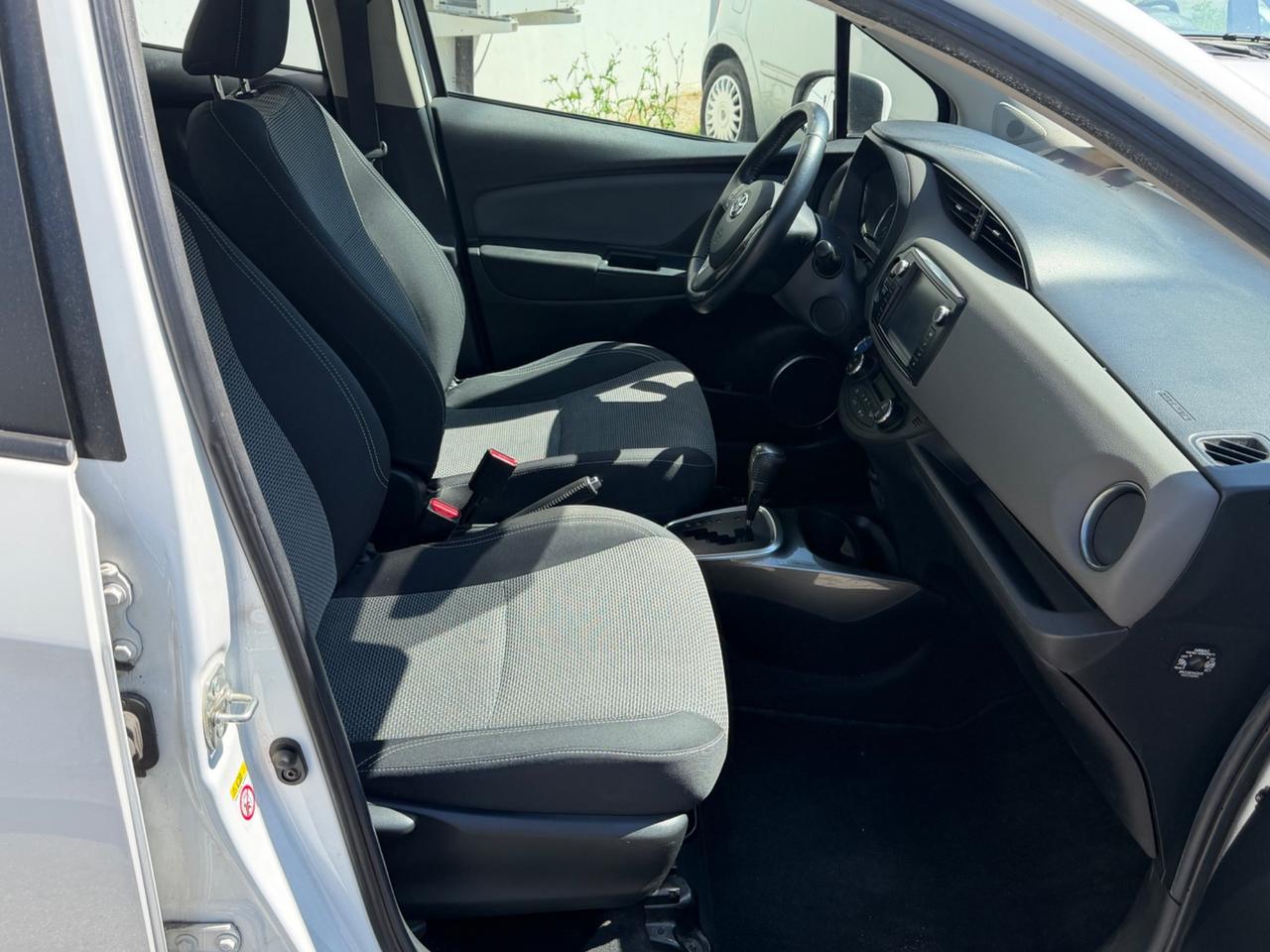 Toyota Yaris 1.5 Hybrid AUTOM.-BASSI CONSUMI- NEOP.
