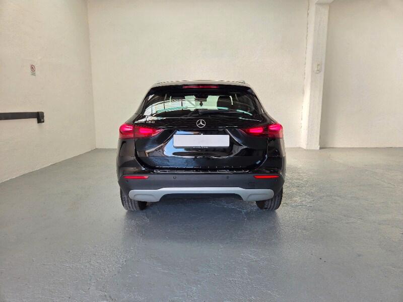 MERCEDES GLA (H247) GLA 180 Automatic ...