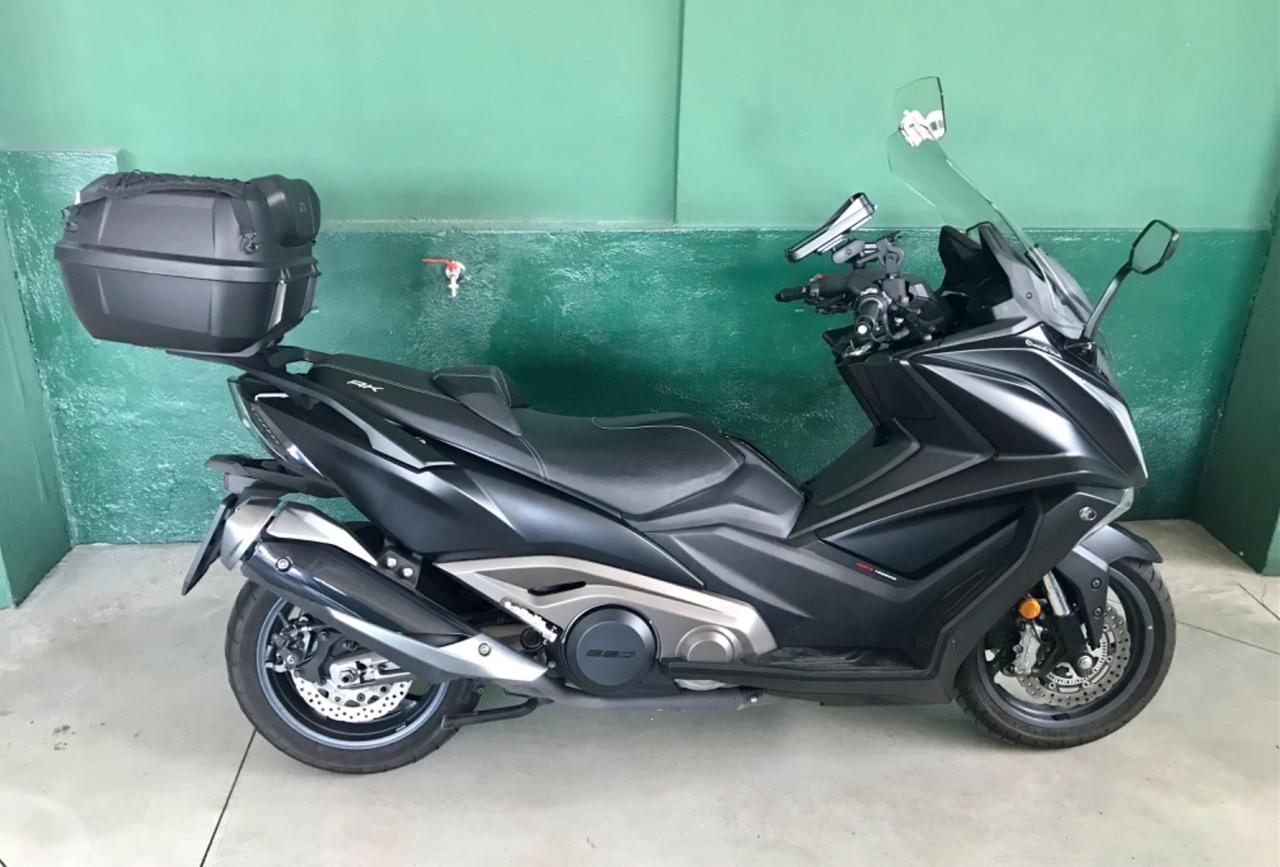 Kymco AK 550
