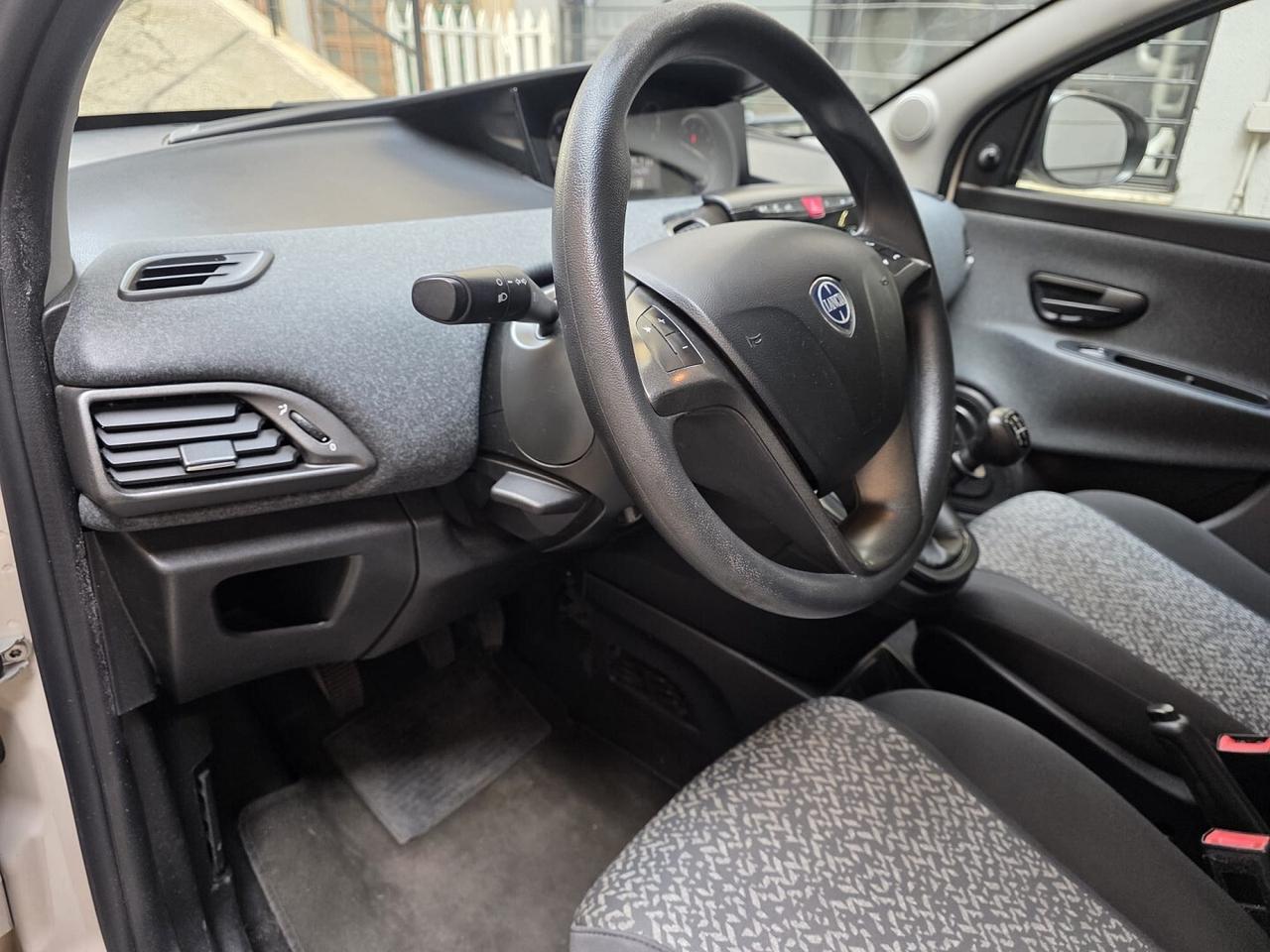 LANCIA YPSILON 1.2 - GARANZIA 12 MESI INCLUSA