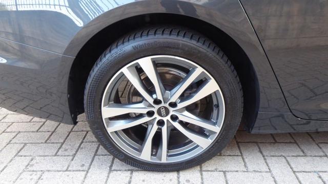 AUDI A6 Avant 40 2.0 TDI Quattro Ultra S-Tronic Business