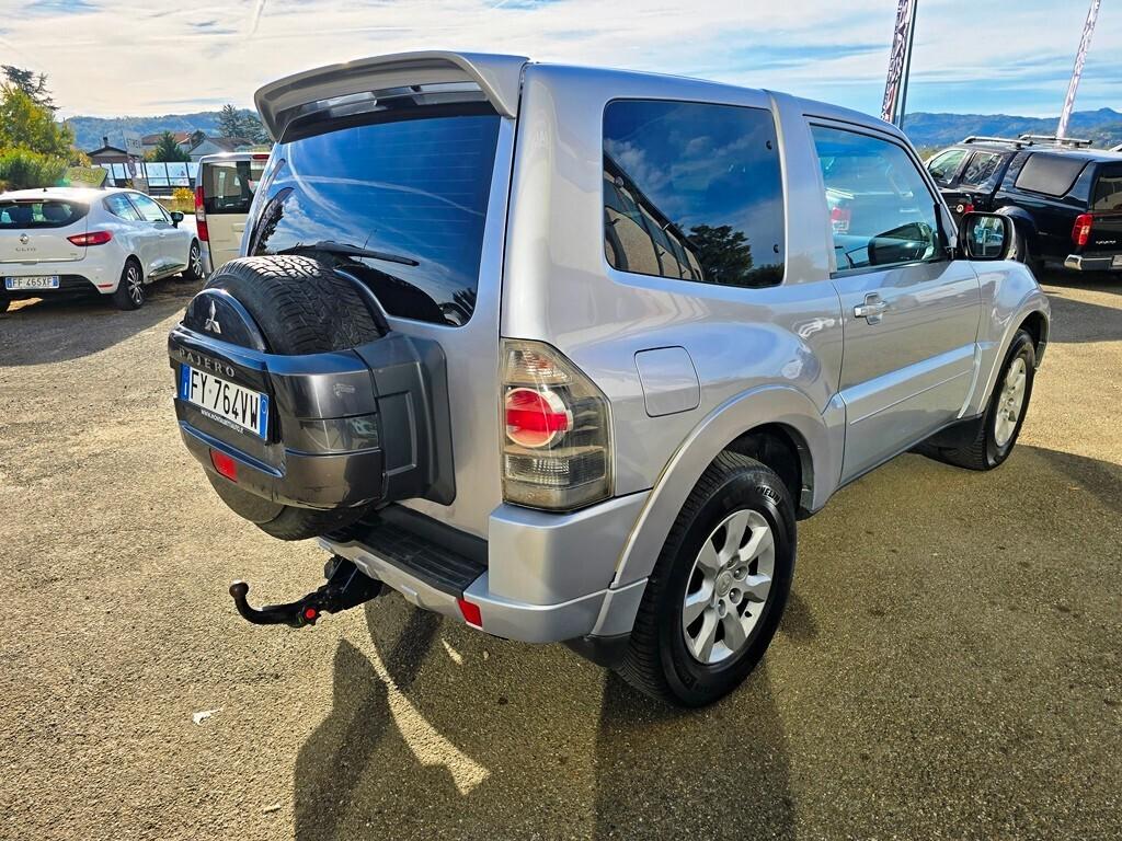 Mitsubishi Pajero 3.2 DI-D 190CV INSTYLE