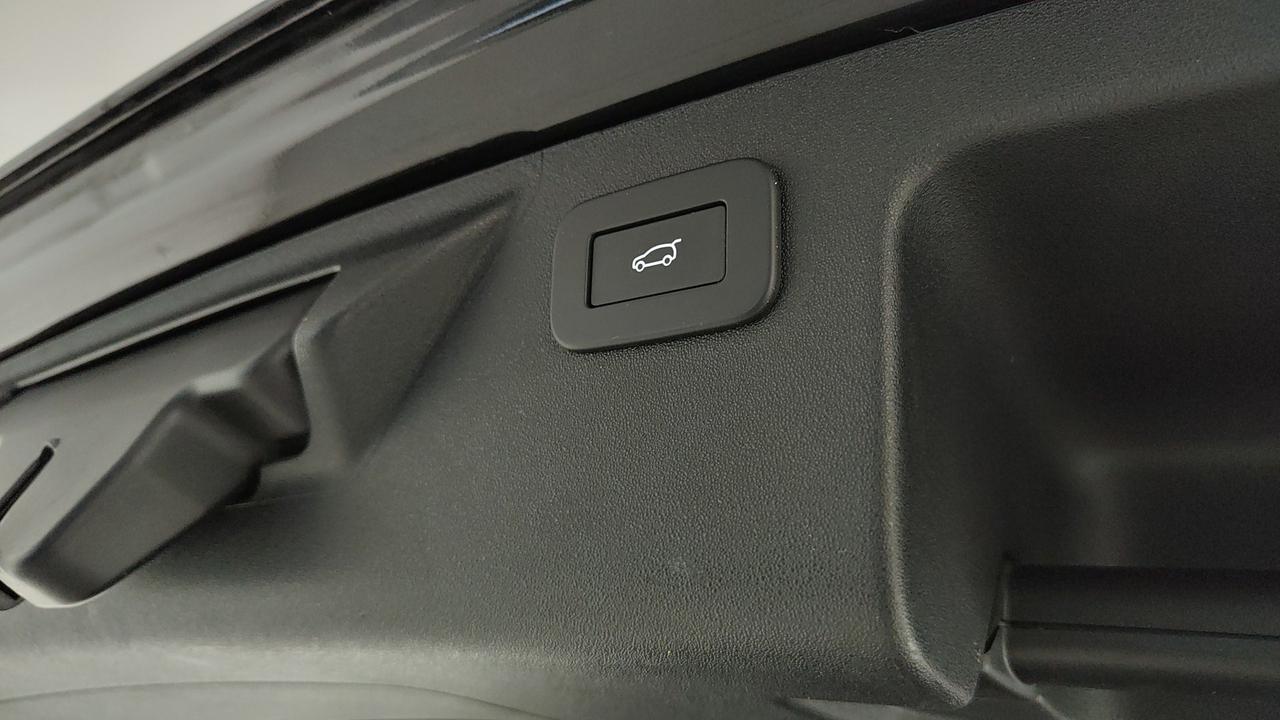 LAND ROVER Discovery Sport 2.0d td4 mhev Dynamic SE