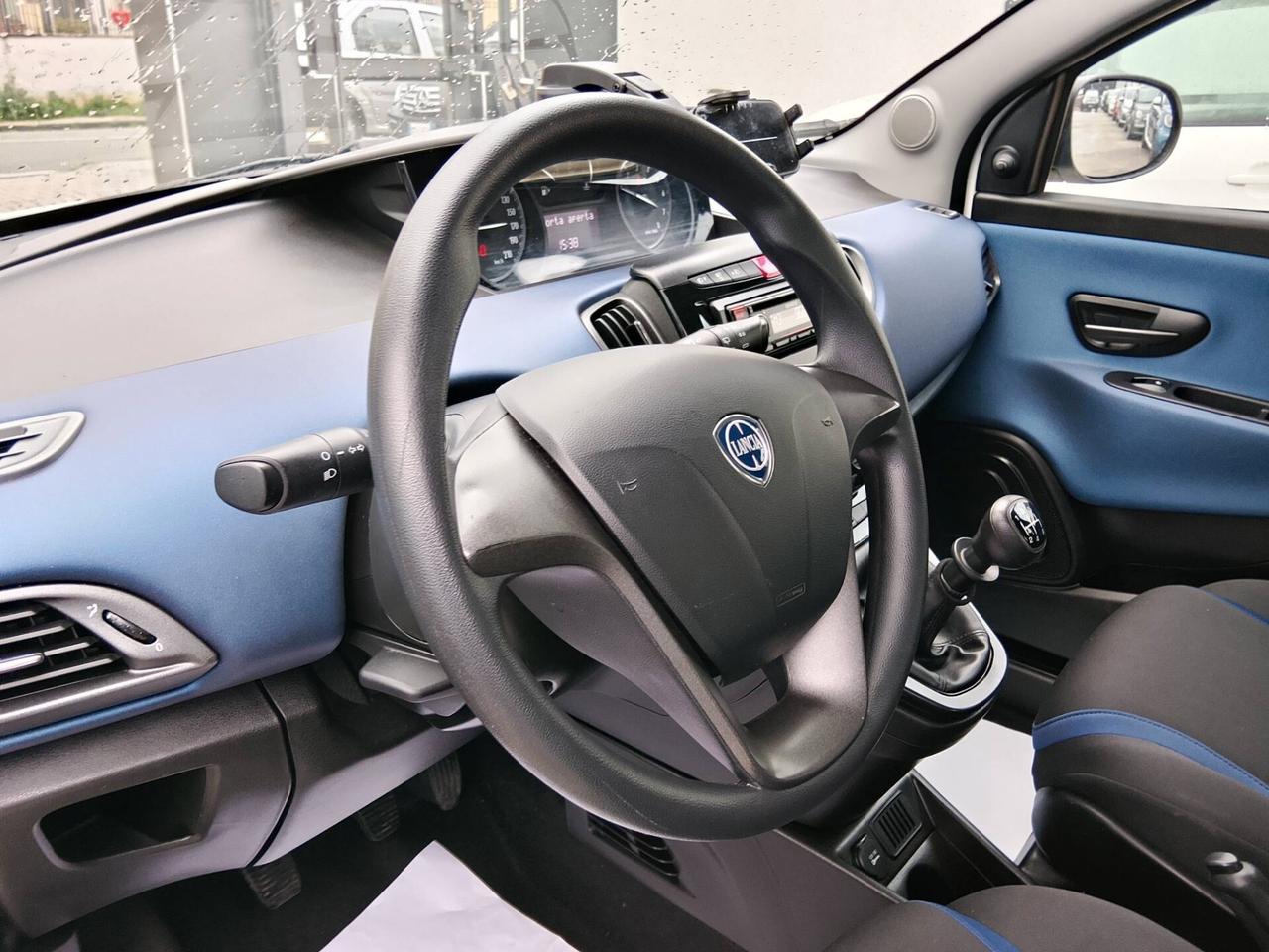 Lancia Ypsilon 1.2 2018 90K KM!